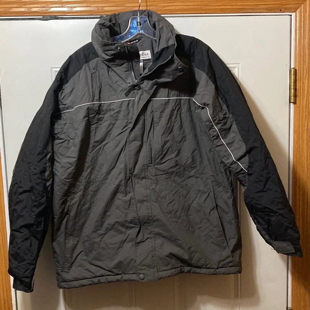 Columbia Men's Charcoal and Black‎ Performance Jacket L